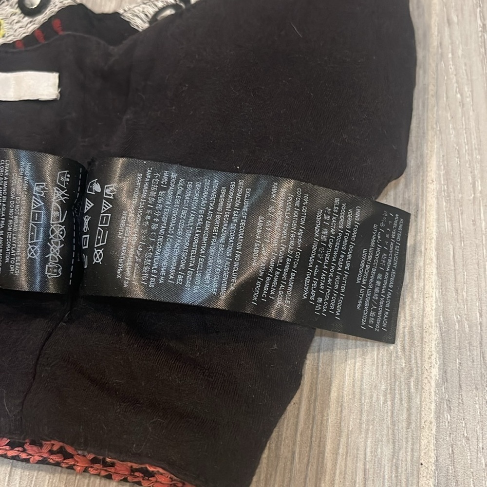 GUESS Womens Black Liberty Embroidered Crop Top Jet Size  XS - Picture 10 of 12